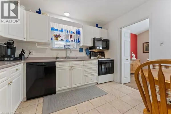 Brantford, ON N3R7X2,48 OLIVETREE Road