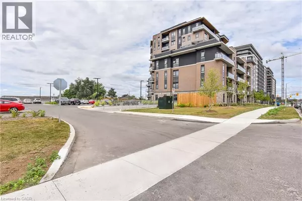 Guelph, ON N1L0P8,332 GOSLING GDNS #102