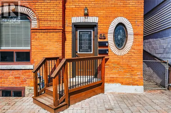 Hamilton, ON L8P3V7,84 RAY Street S