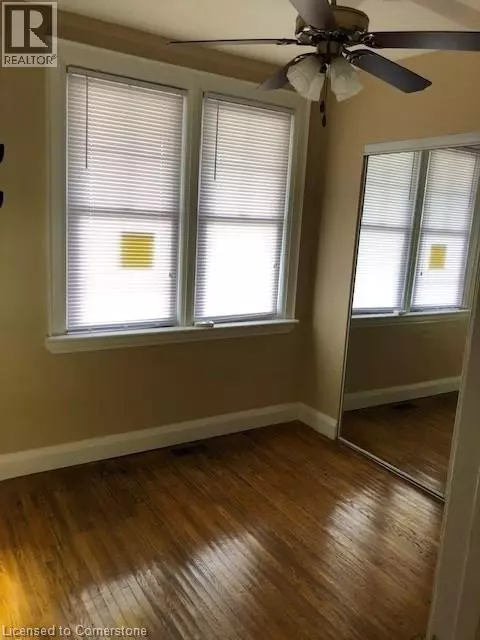 Thorold, ON L2V3N5,66 QUEEN Street S