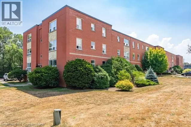 Oakville, ON L6K1Z1,110 SOUTH FORSTER PARK DR #B10