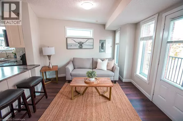 Kitchener, ON N2H0A8,489 EAST AVE #B