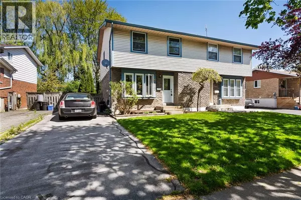 Niagara Falls, ON L2H2A3,8117 LYNHURST Drive