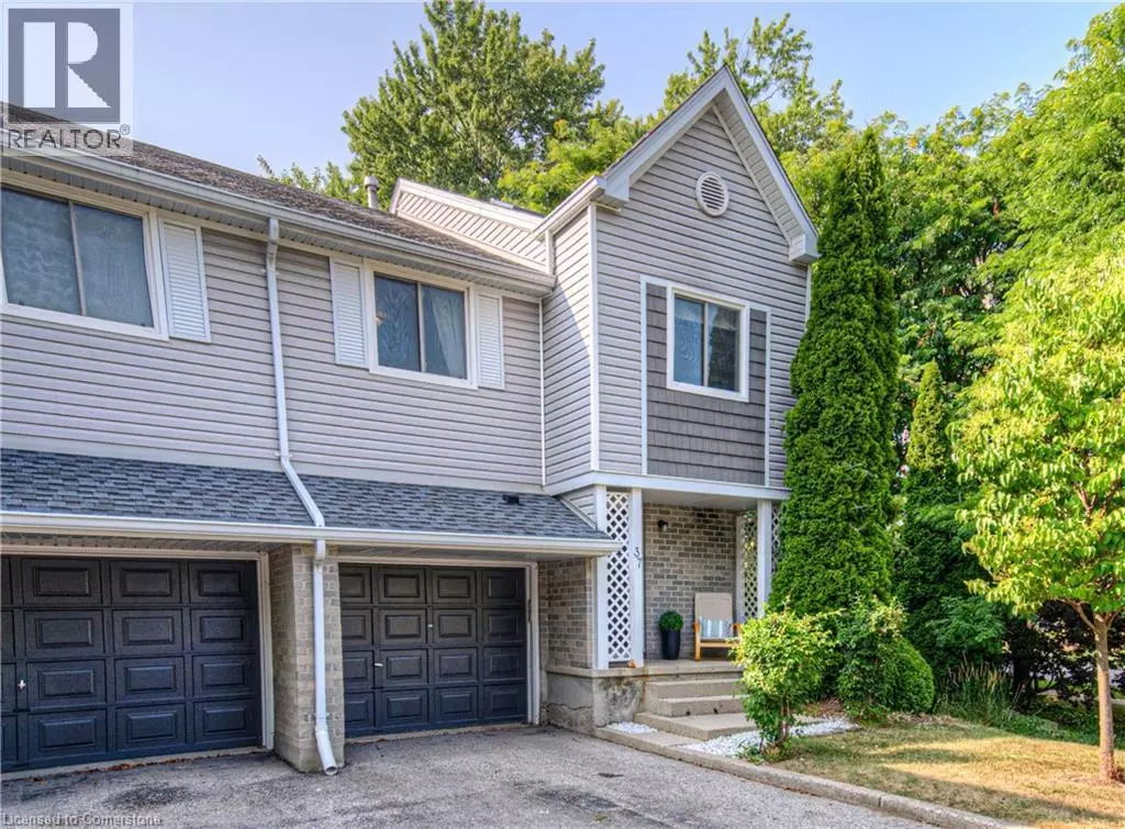 Kitchener, ON N2P2A1,54 GREEN VALLEY DR #37