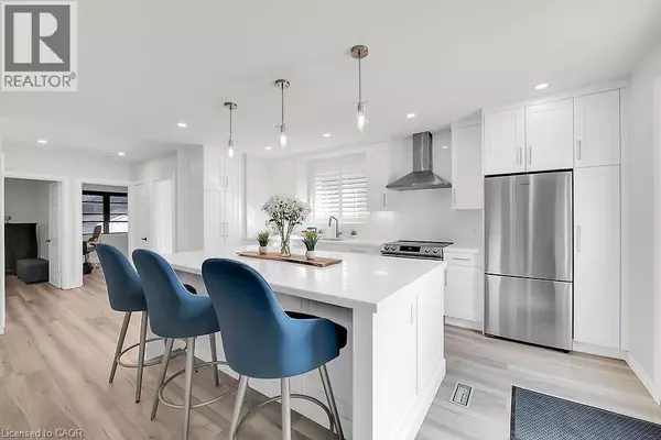 Hamilton, ON L9C2X9,515 UPPER JAMES Street