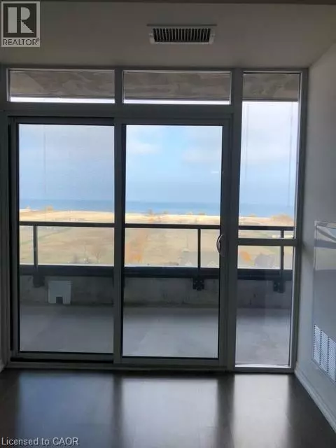 Grimsby, ON L3M0G3,560 NORTH SERVICE RD #801