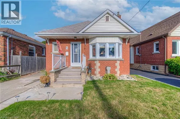 14 BARONS Avenue S, Hamilton, ON L8K2X9