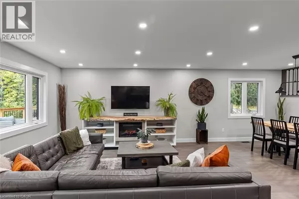 Nipissing, ON K0J2M0,127 PARADISE Road