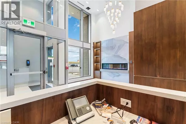 Hamilton, ON L8E2J8,2782 BARTON ST East #1217