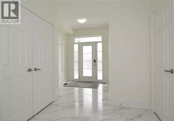 Cambridge, ON N1R5S2,81 ATTWATER Drive