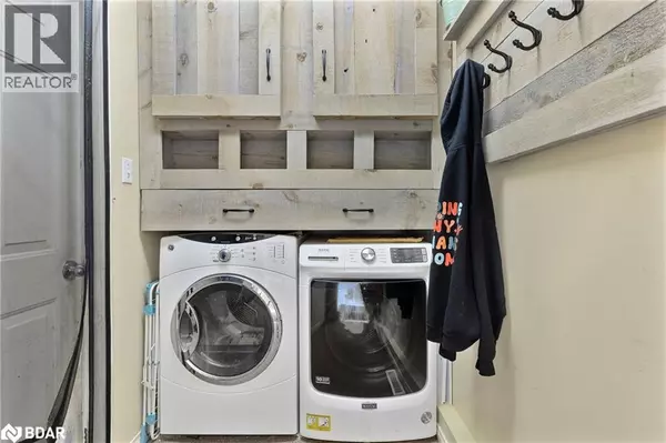 Barrie, ON L4N6Y6,22 BISHOP Drive