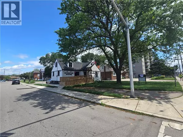 531 QUEENSTON RD #2, Hamilton, ON L8K1J7