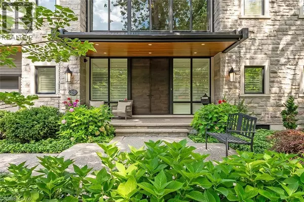 Burlington, ON L7N1R4,253 ROSSMORE Boulevard