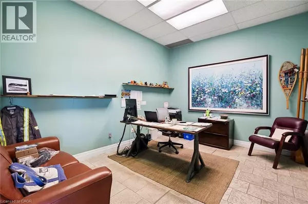 Oakville, ON L6J2X7,1054 SOUTH SERVICE Road