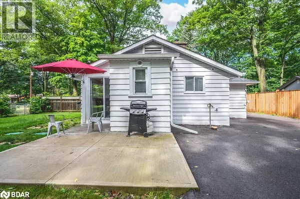 Innisfil, ON L9S2M3,3923 ALGONQUIN Avenue