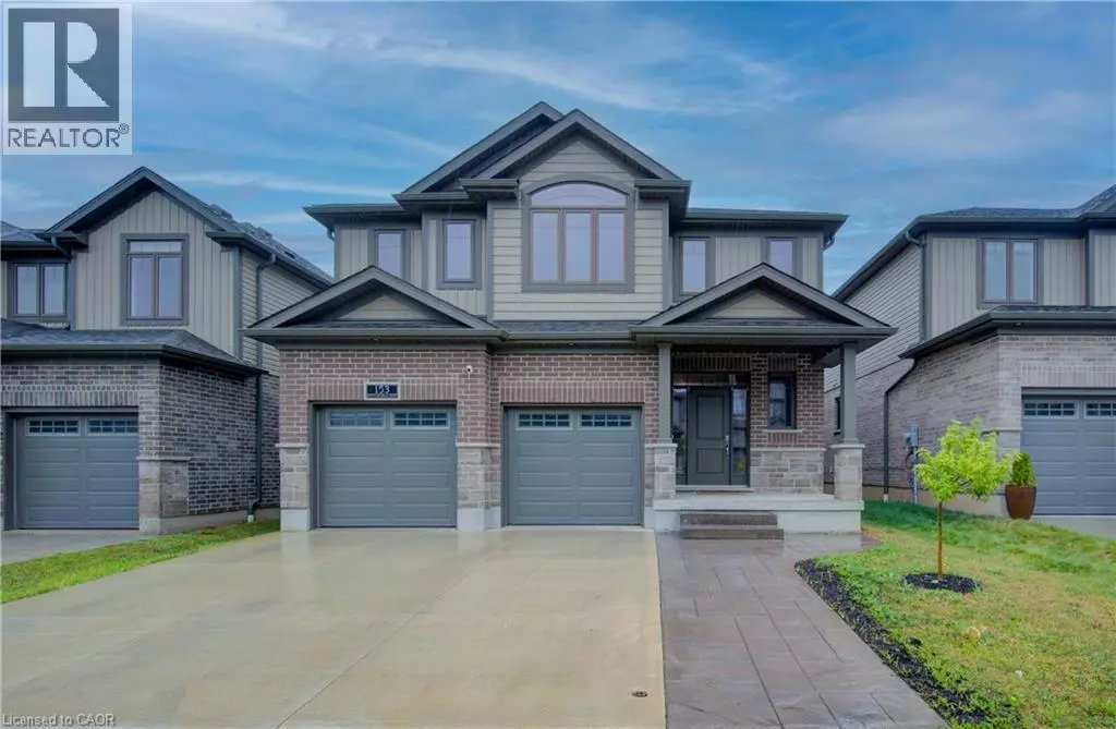 Waterloo, ON N2V0E1,153 MOUNTAIN HOLLY Court