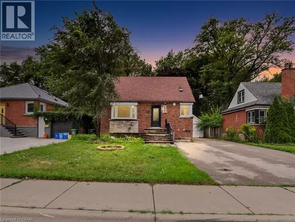 Hamilton, ON L9C4K9,880 GARTH Street