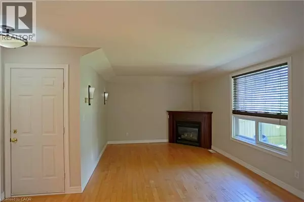 Waterloo, ON N2V2K9,632 COLUMBIA FOREST Boulevard
