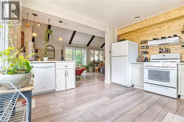 Bluewater, ON N0M1G0,74434 WOODLAND Drive