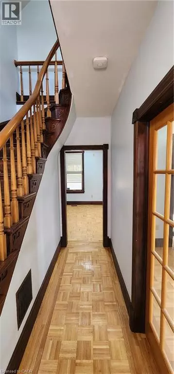 Cambridge, ON N1R1P5,41 PARK HILL Road