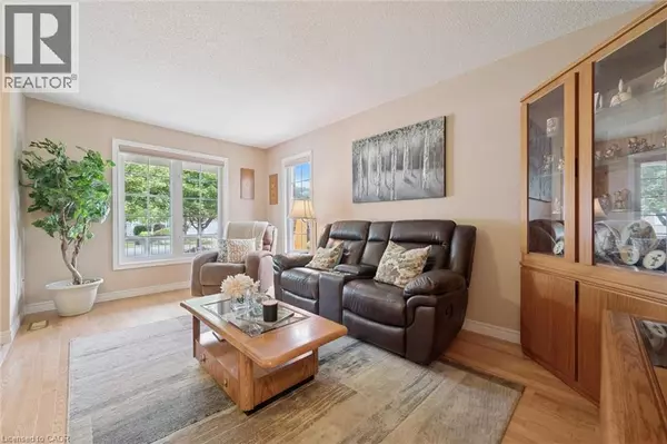 Guelph, ON N1E7B4,98 SCHRODER Crescent