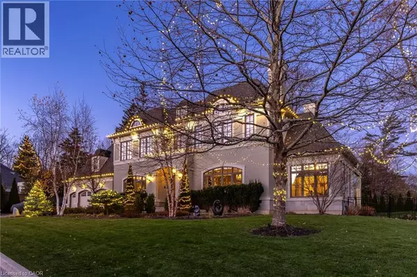 21 LAMBERT Common, Oak Flats, ON L6K0H6