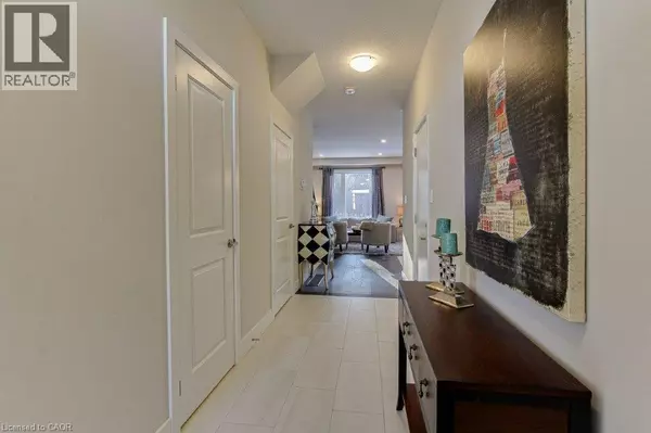 London, ON N6M0A1,2258 SOUTHPORT Crescent