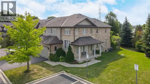 441 STONEHENGE DR #30, Ancaster, ON L9K0B1
