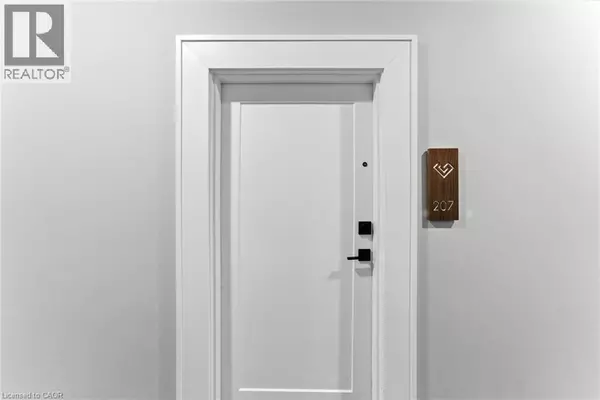 Guelph, ON N1L0P5,1880 GORDON ST #207