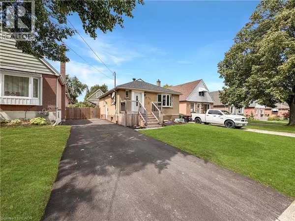 Hamilton, ON L8V3S7,300 EAST 32ND Street