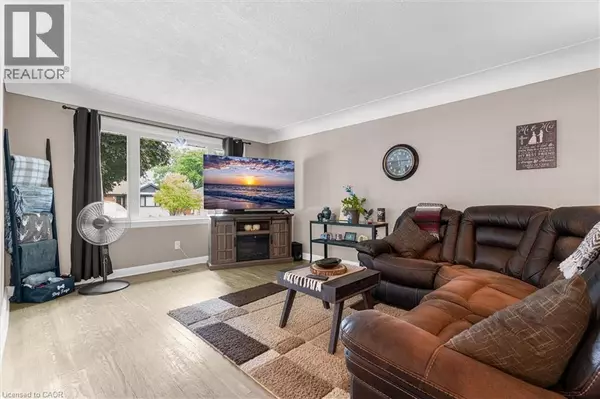 Hamilton, ON L8T3A6,331 EAST 42ND Street