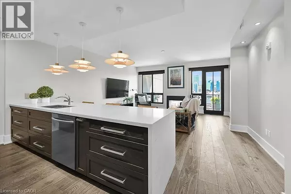 Hamilton, ON L8R2K9,181 JAMES ST North #804