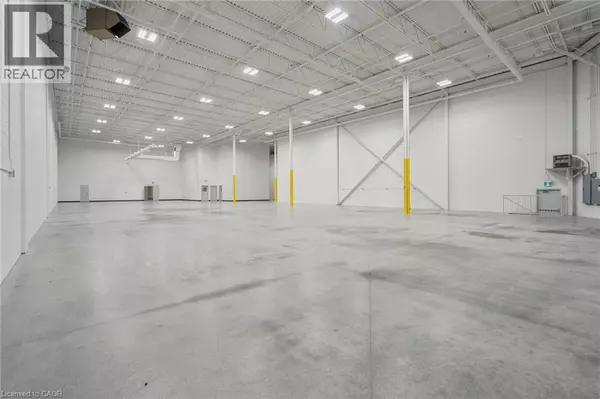 Burlington, ON L7L6B9,1050 PACHINO CT #4