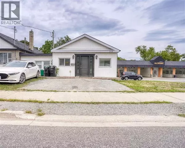 Barrie, ON L4N2R9,147 BURTON Avenue