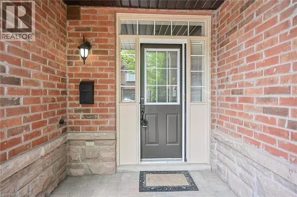 Oakville, ON L6H7J2,300 RAVINEVIEW WAY #41