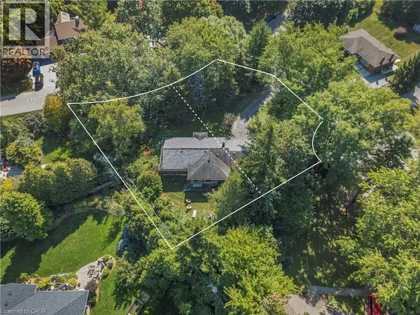 Ancaster, ON L9G3G8,376 PHILIP Place