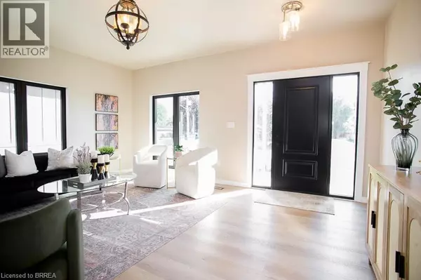 Port Dover, ON N0A1N7,5 SCOTT Drive