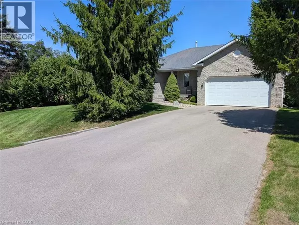 Wasaga Beach, ON L9Z1J8,7 CLUB Court