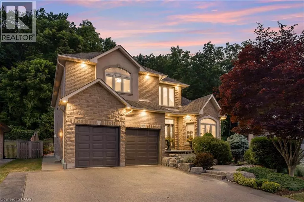 Stoney Creek, ON L8G4Y1,22 SHADELAND Crescent