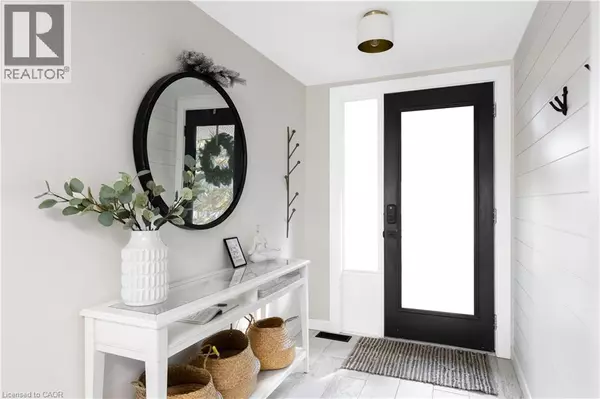 Muskoka Lakes, ON P0B1J0,2872 MUSKOKA ROAD 118 W