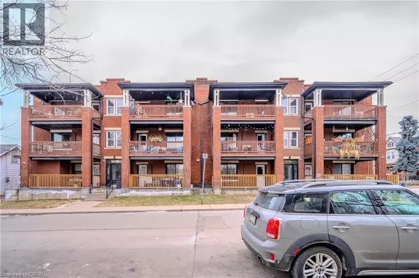 Hamilton, ON L8M2Y1,41 ALBERT Street