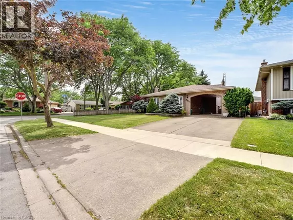 Niagara Falls, ON L2J3R5,3311 FAIRWAY Road