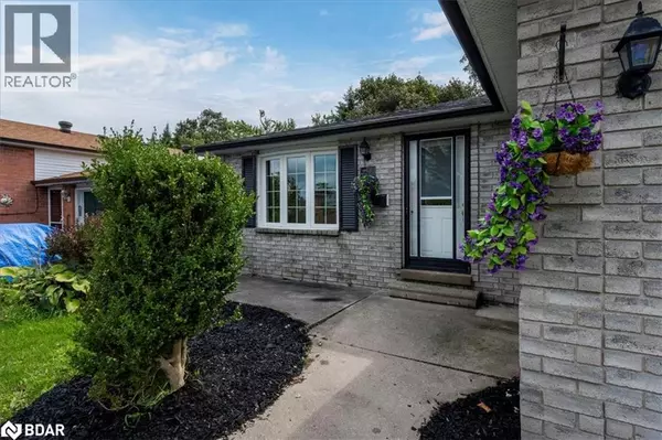 Barrie, ON L4N5W5,57 GLORIA Street