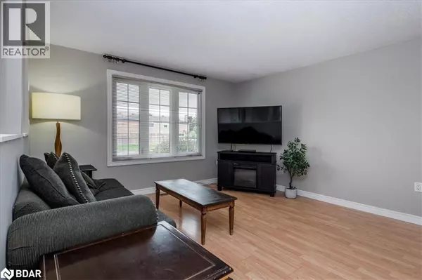 Barrie, ON L4N5W5,57 GLORIA Street