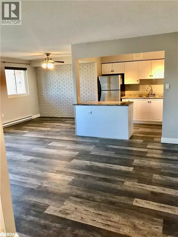 460 ONTARIO ST #406, Collingwood, ON L9Y4E5