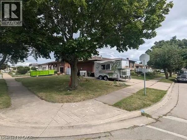 Stoney Creek, ON L8E2T8,255 CELTIC DR #MAIN