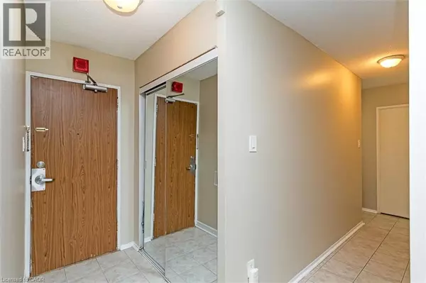 Mississauga, ON L5A3S2,50 MISSISSAUGA VALLEY BLVD #120