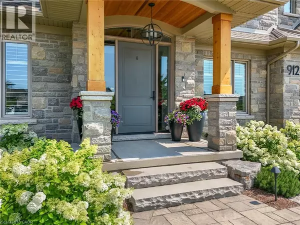 Kitchener, ON N2P0G6,912 FALL HARVEST Court