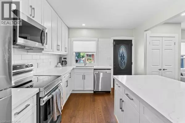 Hamilton, ON L8H4E4,18 PARK Row N
