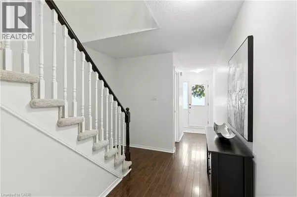 Oakville, ON L6H5P7,415 RIVER OAKS BLVD West #23